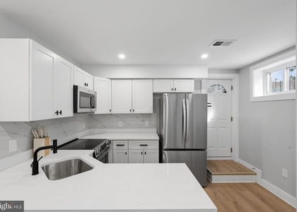 1301 Somerset Place Nw - Photo 1