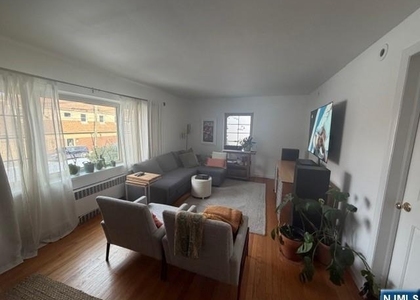 216 Brookside - Photo 1