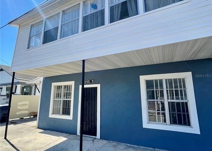 2916 North 16th Street - Photo 1