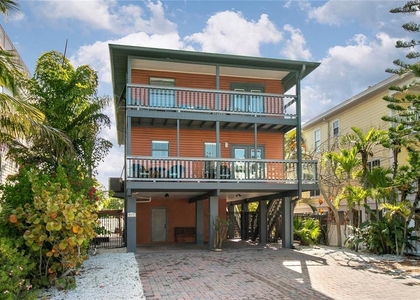 2511 Avenue C - Photo 1