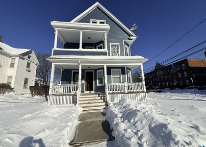 15-17 Beacon Street - Photo 1