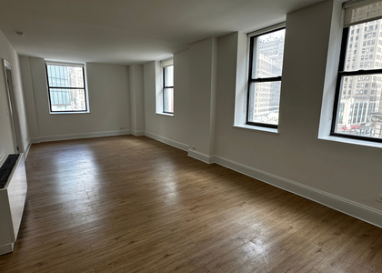 West 34th Street - Photo 1