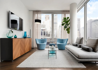 East 44th Street - Photo 1
