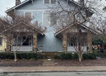407 W 9th Street - Photo 1