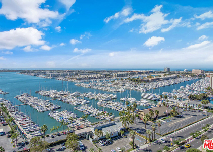 13650 Marina Pointe Drive - Photo 1