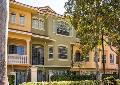 11860 Valencia Gardens Avenue - Photo 1