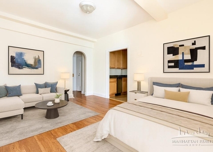 Second Avenue - Photo 1