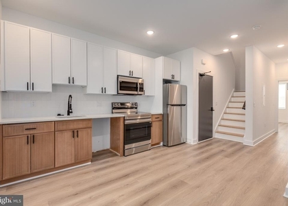 1634 W Susquehanna Avenue - Photo 1