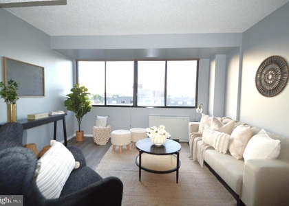 1245 13th Street Nw - Photo 1