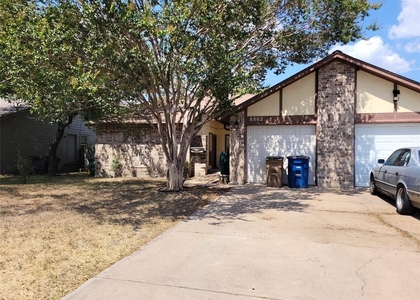 8802 Piney Point Dr - Photo 1