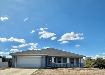 2015 Xelda Avenue N - Photo 1