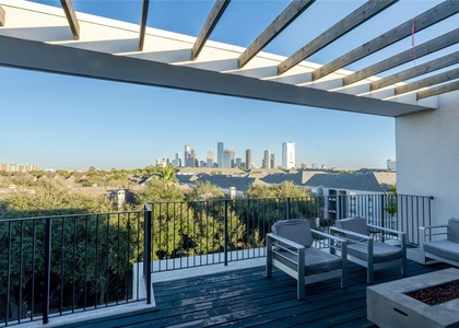 709 Memorial Heights Drive - Photo 1