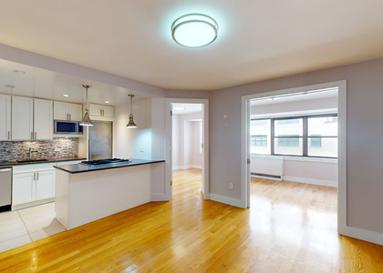East 48th Street - Photo 1