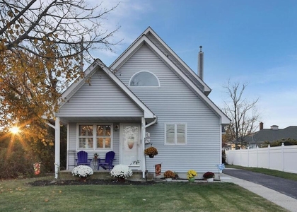 305 Baltimore Avenue - Photo 1