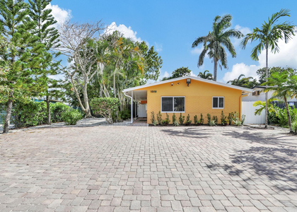 1000 Sw 30th Street - Photo 1