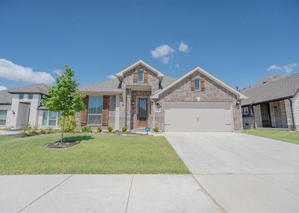 8508 White Rock Lane - Photo 1