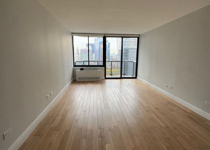 West 48th Street - Photo 1