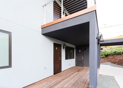 210 Laurel Street - Photo 1