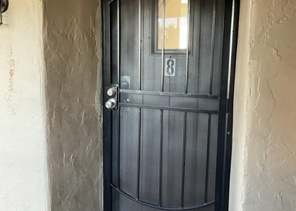 618 W 7th Street - Photo 1