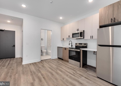 715 W Cumberland Street - Photo 1