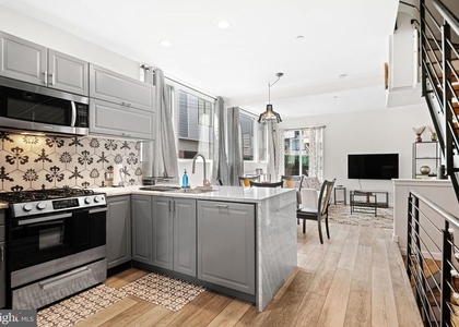 842 N Leithgow Street - Photo 1