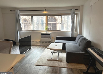2101 Chestnut Street - Photo 1