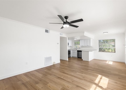 555 62nd Street S - Photo 1