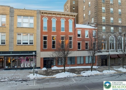 109 S Centre Street - Photo 1