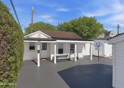 206 16th Avenue - Photo 1
