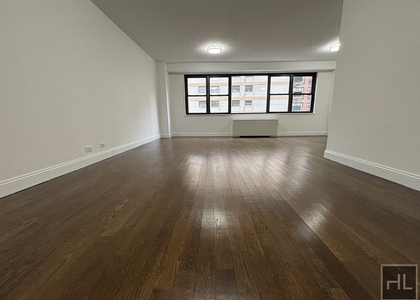 East 16 Avenue - Photo 1