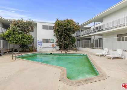1295 Federal Avenue - Photo 1