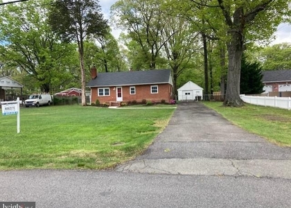 6438 Windham Avenue - Photo 1