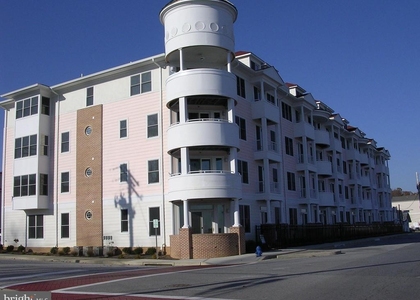 9000 Bay Avenue - Photo 1