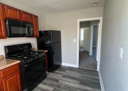 3611 Ravenwood Avenue - Photo 1