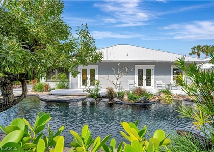 1375 Gordon Drive - Photo 1
