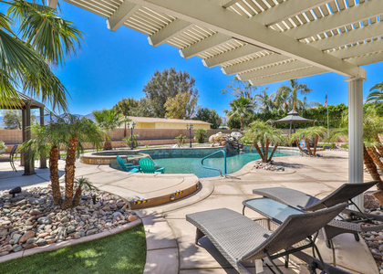 80445 Paria Way - Photo 1