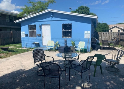 1017 13th Street - Photo 1