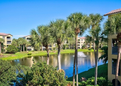 300 Uno Lago Drive - Photo 1