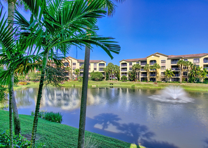 400 Uno Lago Drive - Photo 1
