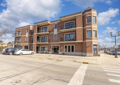 2805 N 75th Court - Photo 1
