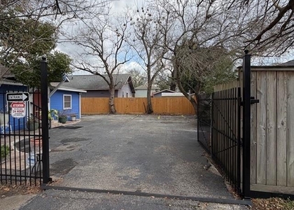 520 W 14th Street - Photo 1