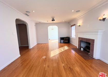 2652 S Bedford Street - Photo 1