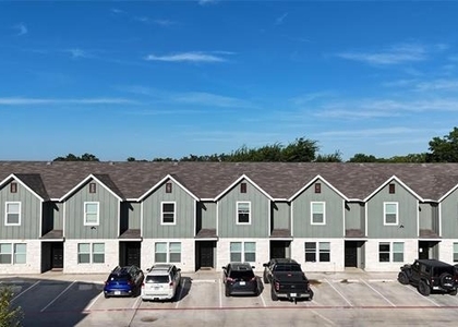 402 Garrett Court - Photo 1