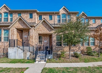 2563 Sarah Lane - Photo 1