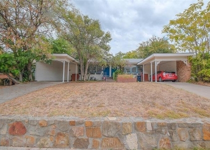 3900 Dexter Avenue - Photo 1