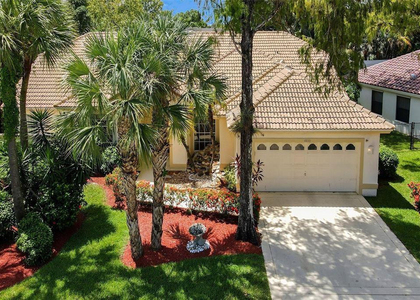 4853 Nw 66th Avenue - Photo 1