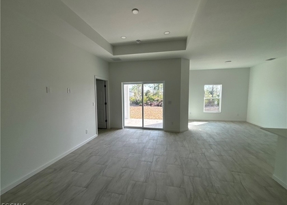 3005 31st Street W - Photo 1