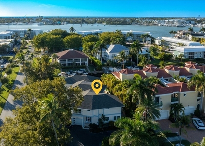 1495 Blue Point Avenue - Photo 1