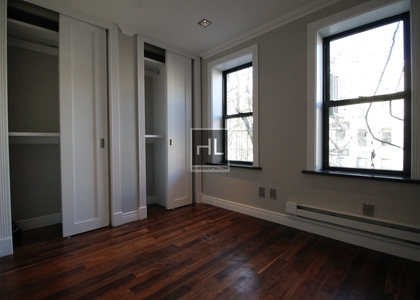 West 10th Street - Photo 1