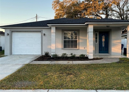 3021 W Tampa Bay Boulevard - Photo 1